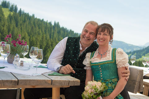 Fotógrafo de casamento Vladimir Suvorkin (vladimirsuvork). Foto de 29 de março 2016