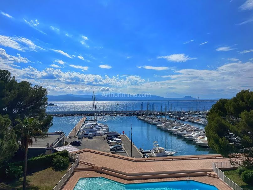 Vente appartement 3 pièces 69 m² à Saint-raphael (83700), 780 000 €