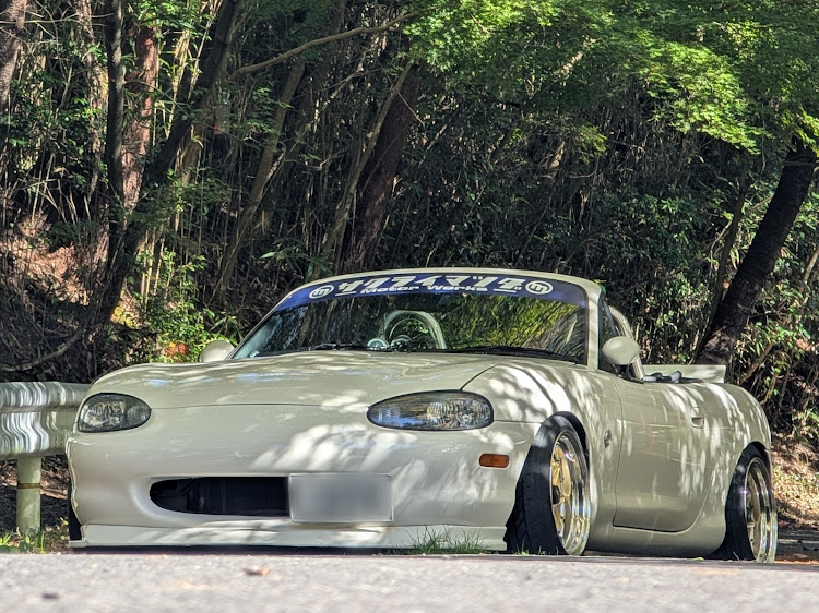 ロードスターのサクライマツダ・板っぱねはいいぞー・ローアングルショットに関するカスタム事例の投稿画像3枚目