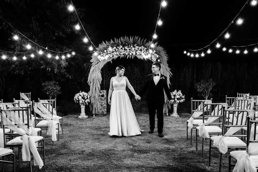 Wedding photographer Viviana Calaon (vivianacalaonm). Photo of 19 December 2023