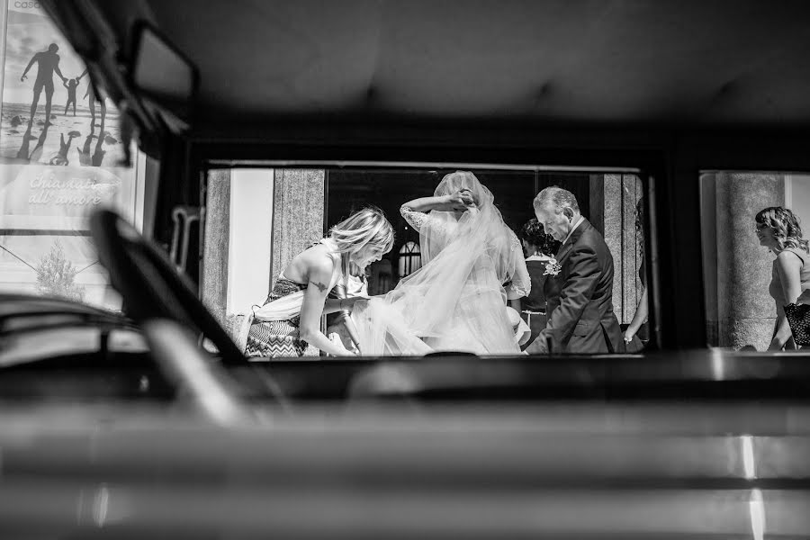 Fotografo di matrimoni Debora Isaia (isaia). Foto del 3 ottobre 2016