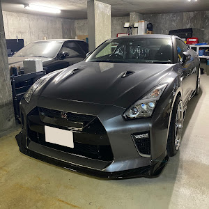 NISSAN GT-R R35