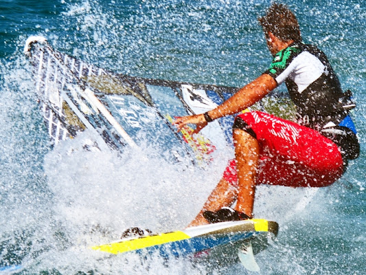 Windsurfing splash di Silvio Lorrai