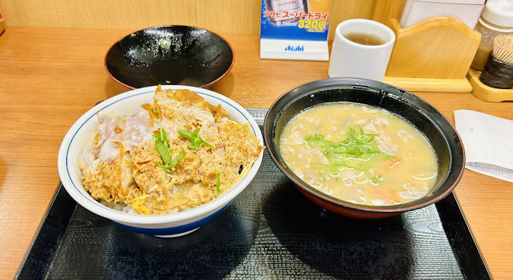 LSのBBS LM・かつやのカツ丼・柏市・ドライブ前の腹ごしらえ😋✨・翼号はホンモノ(ﾟ∀ﾟ)✨✨✨に関するカスタム事例の投稿画像2枚目