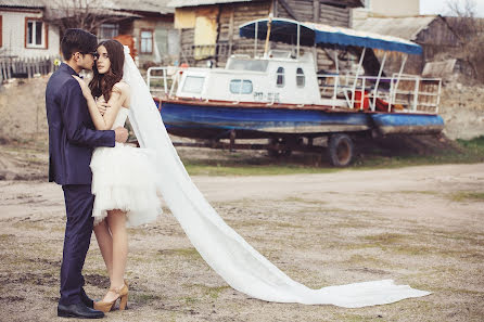 Fotografo di matrimoni Oksana Solopova (oxisolopova). Foto del 21 giugno 2015