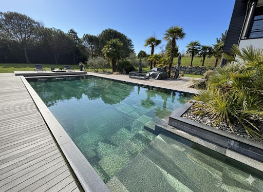 Maison avec piscine et terrasse 2