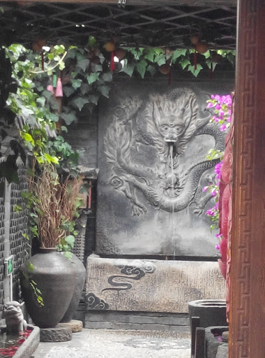 Dragon fountain