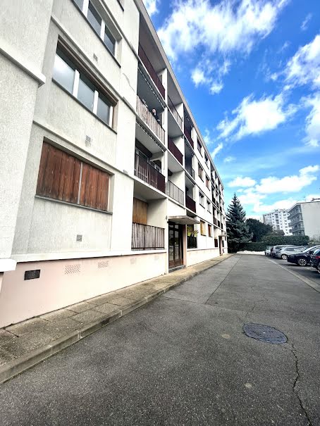 Location  appartement 3 pièces 60.05 m² à Alfortville (94140), 1 002 €