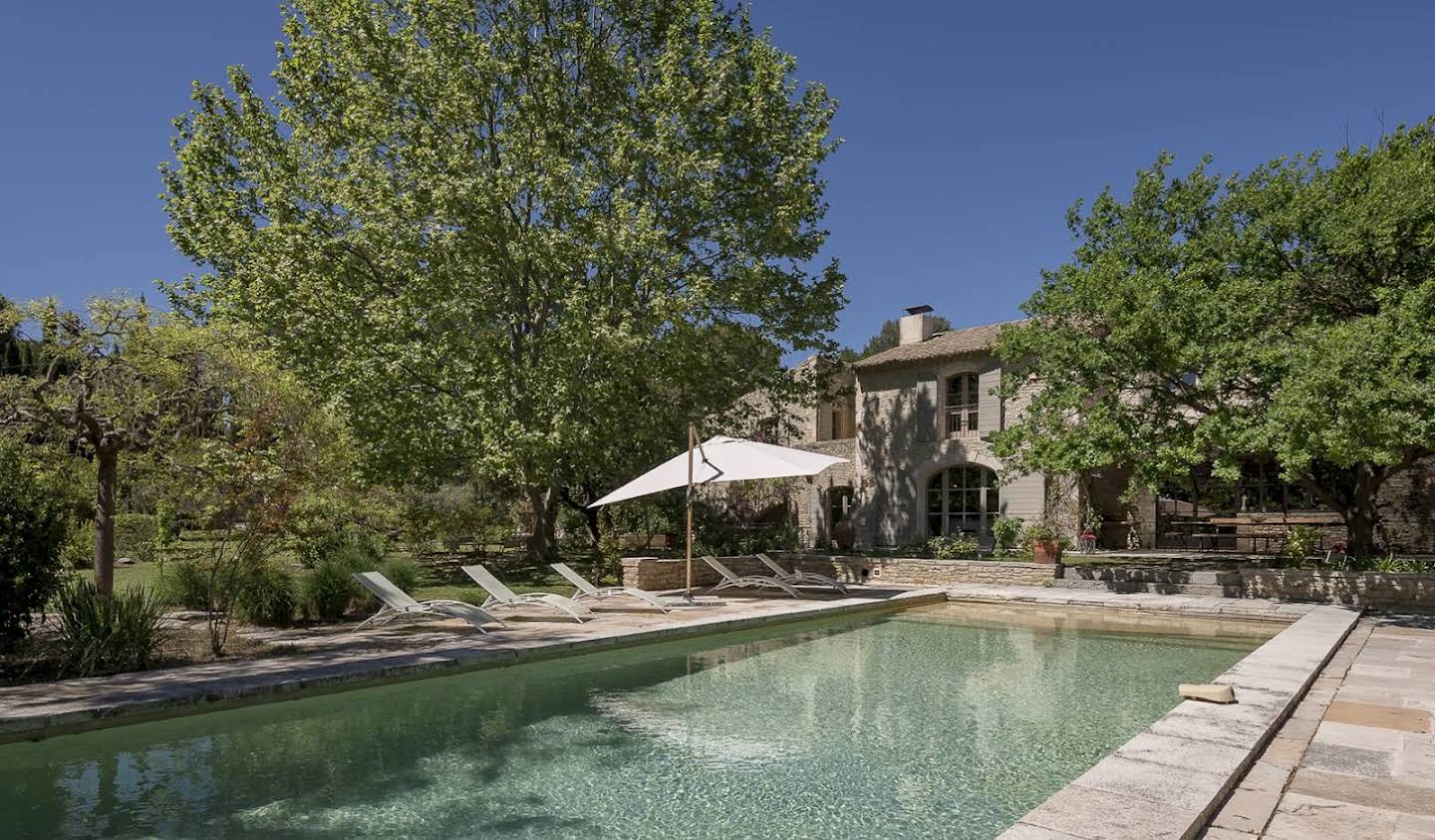 Maison avec piscine et jardin Lambesc