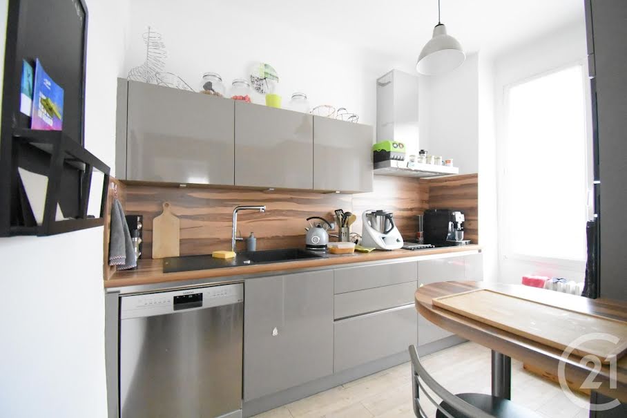 Vente maison 5 pièces 119.63 m² à Cusset (03300), 234 000 €