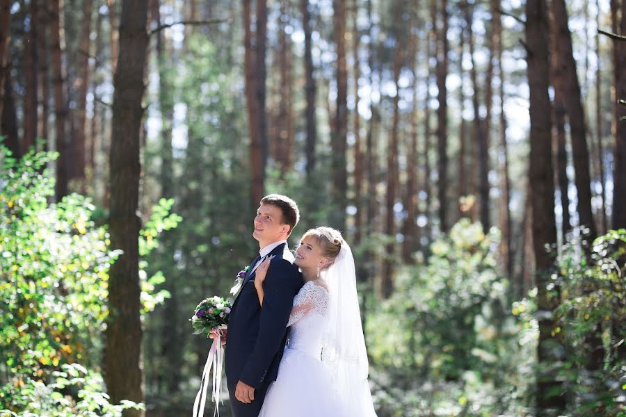Fotógrafo de casamento Olya Naumchuk (olganaumchuk). Foto de 28 de novembro 2018