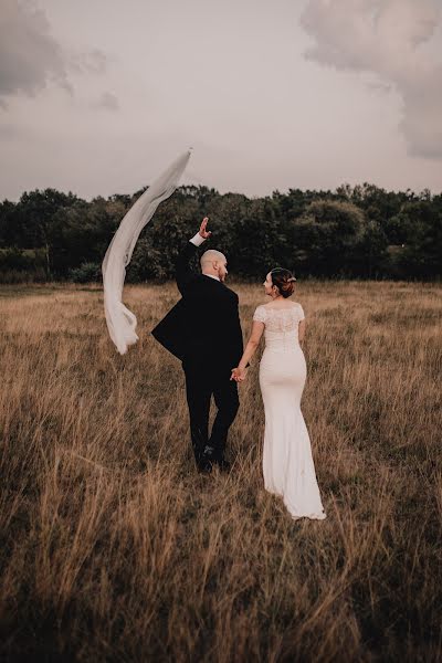 Wedding photographer Zsolt Sári (zsoltsari). Photo of 7 November 2022