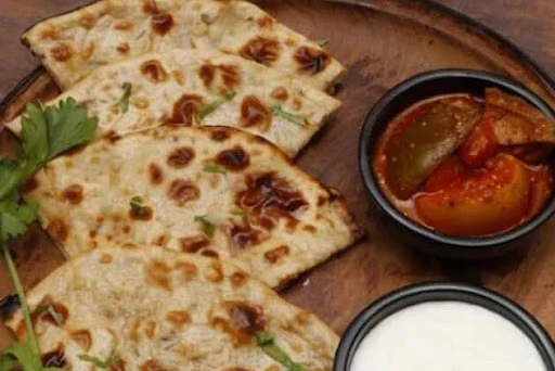 2 Tandoori Aloo Paratha