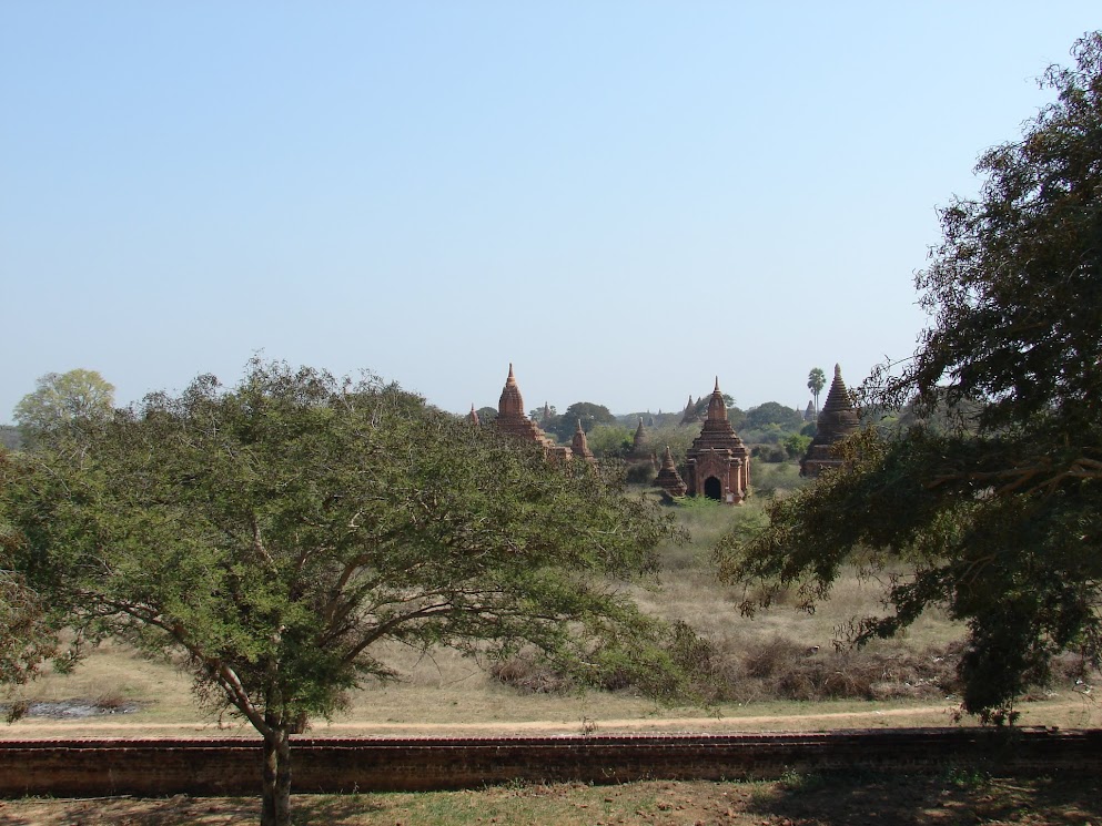 bagan - MINOCHANTHA STUPA GROUP