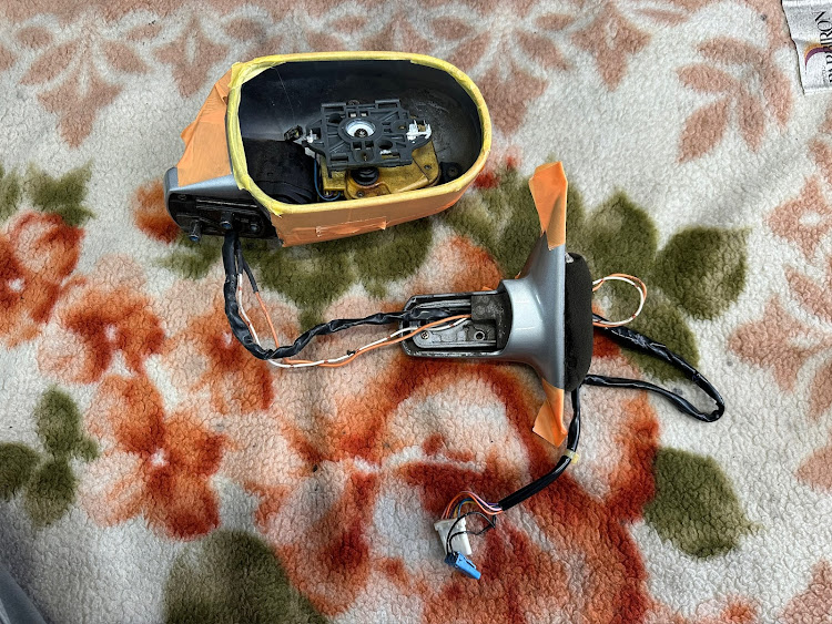 スカイライン GT-RのDIY・メンテナンス・ドアミラー故障・ドアミラー修理・ドアミラー格納不良に関するカスタム事例の投稿画像25枚目