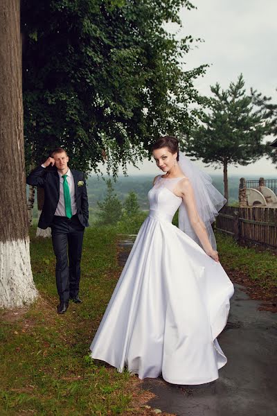 Wedding photographer Marina Makhneva (troynda77). Photo of 11 July 2016