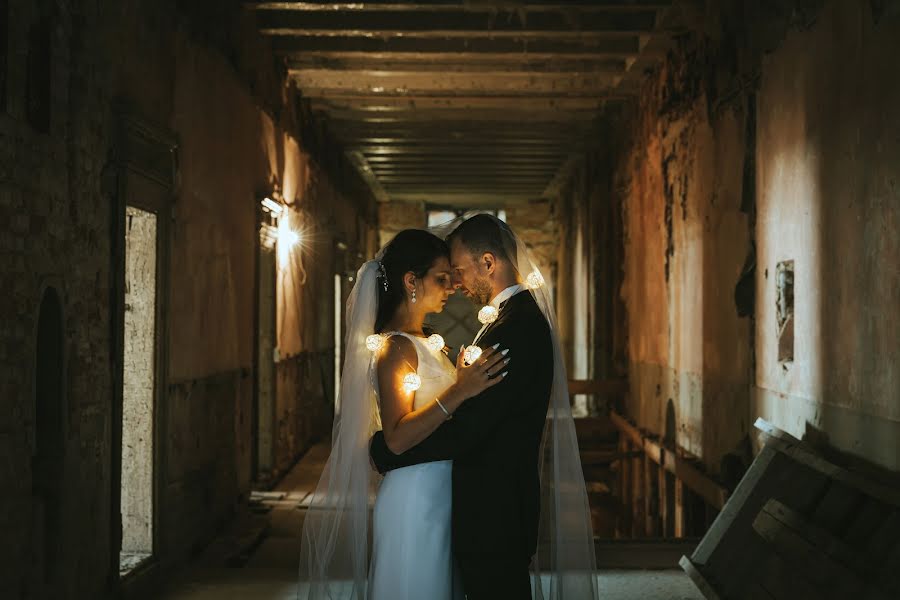 Fotógrafo de casamento Tomasz Donocik (kiconod). Foto de 8 de abril 2020