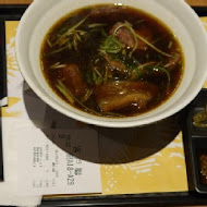 品川蘭牛肉麵(松山機場店)