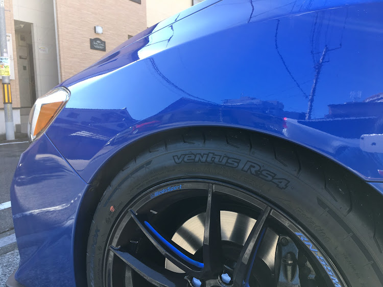 WRX STIの車高調整・BLITZ・ZZ-Rに関するカスタム事例の投稿画像2枚目