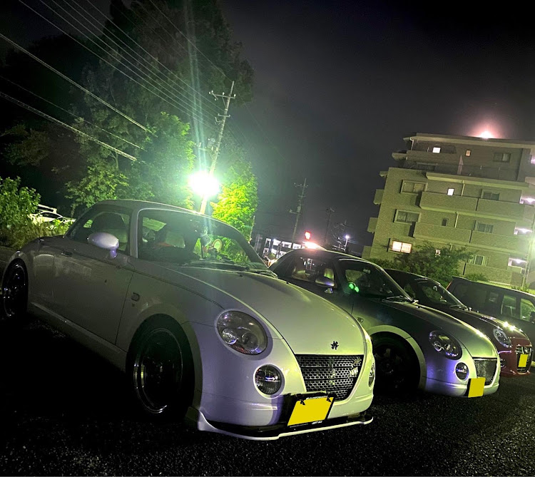コペンのL880K・ダイハツ・CRYSTALEYE・liberty walk・駐車場に関するカスタム事例の投稿画像1枚目