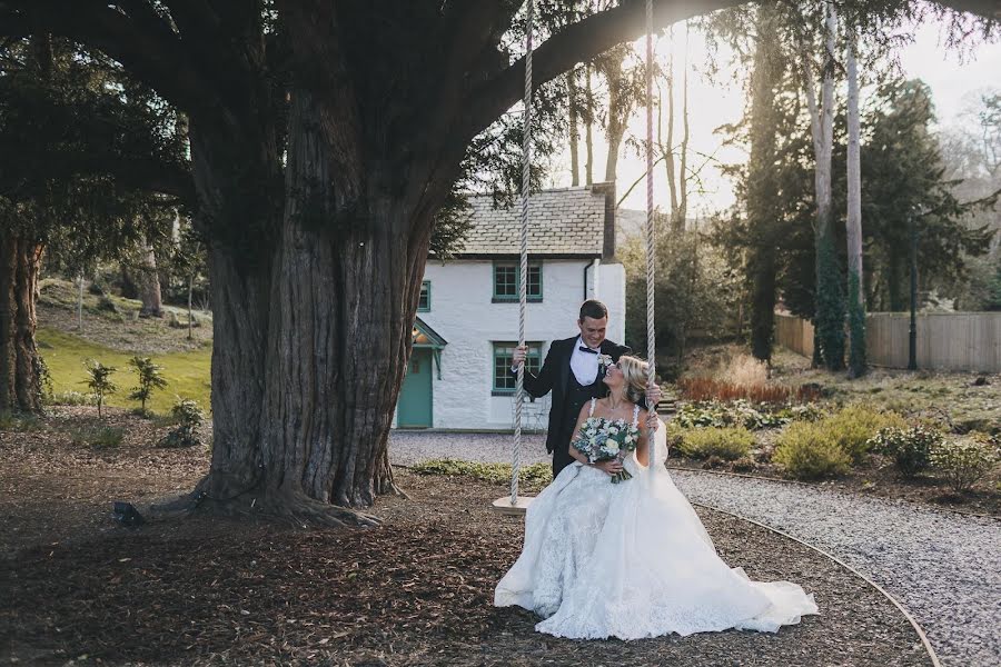 Fotografo di matrimoni Livi Edwards (liviedwardsphoto). Foto del 2 luglio 2019