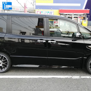 ヴォクシー ZRR80W