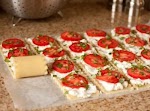 Caprese Lasagna Roll Ups was pinched from <a href="http://myhoneysplace.com/caprese-lasagna-roll-ups-printable-recipe/" target="_blank">myhoneysplace.com.</a>