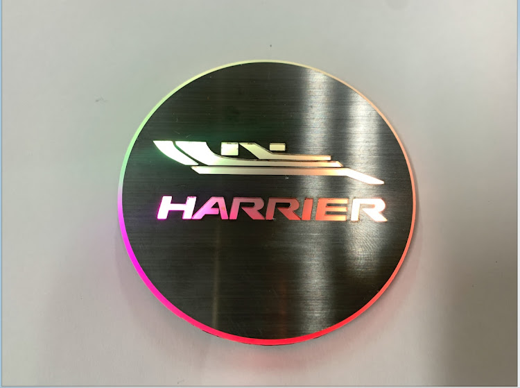 C-HRのLEDコースター・オリジナル・ワンオフパーツ・レクサス・ハリアーに関するカスタム事例の投稿画像7枚目