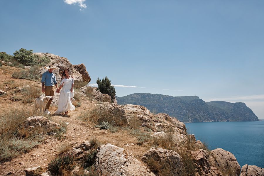 Wedding photographer Maksim Vorobev (magsy). Photo of 2 April 2020