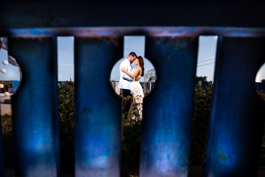 Wedding photographer Cosmin Calispera (cosmincalispera). Photo of 20 June 2023