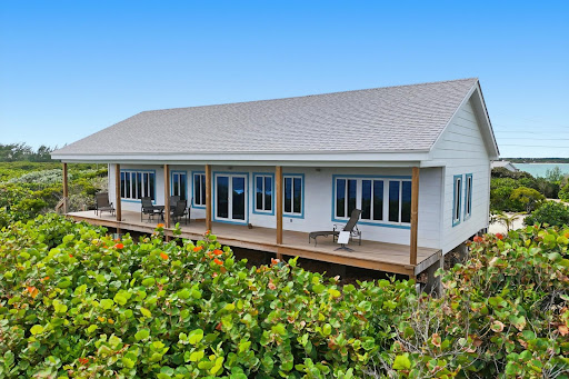 Propriété en bord de mer avec jardin 5