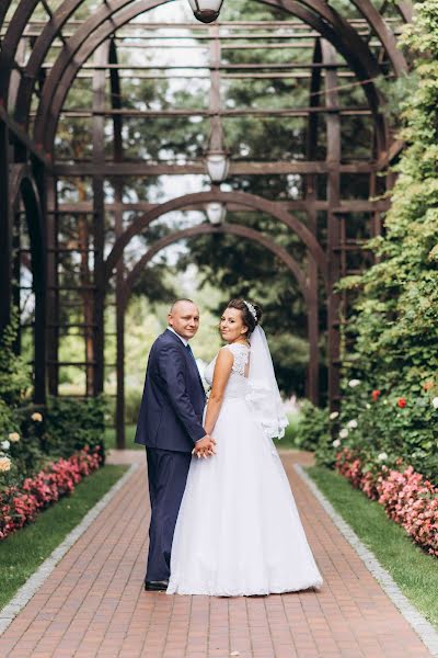 Fotógrafo de casamento Viktoriya Chernaya (vikaphotoua). Foto de 24 de setembro 2019