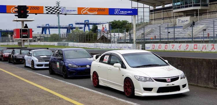 シビックタイプRの筑波サーキット・TC2000・プロクルーズ走行会・連休初日の高速はカオス・シビックに関するカスタム事例の投稿画像2枚目