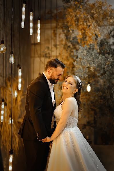 Fotógrafo de casamento Bahadır Aydın (bahadiraydin). Foto de 4 de dezembro 2023