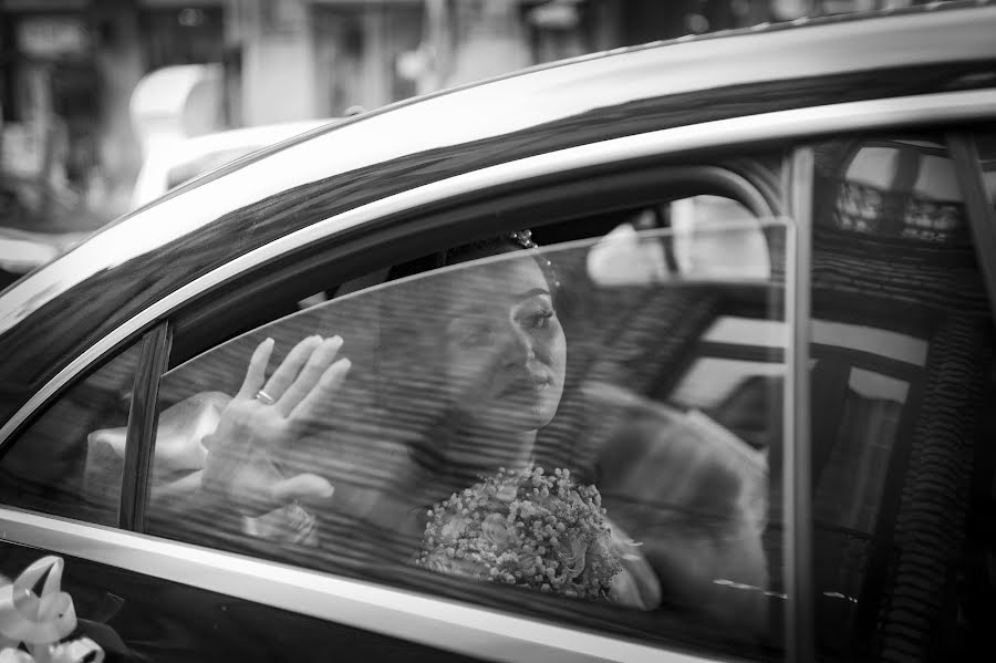 Fotógrafo de casamento Irakli Khelashvili (ikmangrapher). Foto de 25 de fevereiro