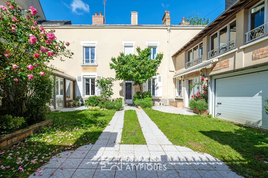 Vente maison 12 pièces 316 m² à La fleche (72200), 411 000 €