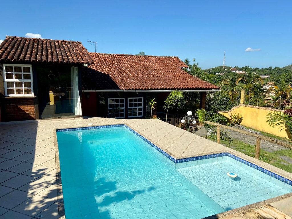 Casa com 3 dormitórios à venda, 350 m²  - Vila Progresso - Niterói/RJ