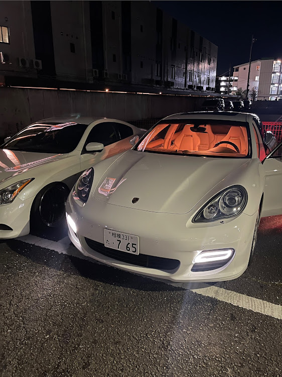 スカイラインの今年もあとわずか・クリスマスプレゼント・みんなのお気に入り内装を見てみたい・目指せPickUpCars・クリスマスイヴに関するカスタム事例の投稿画像8枚目
