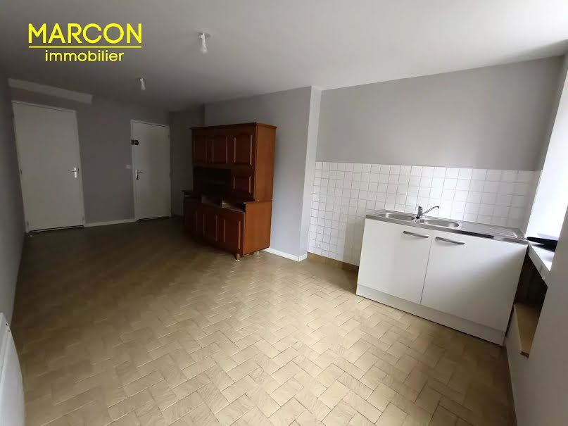 Vente maison  110.5 m² à Saint-Georges-la-Pouge (23250), 72 150 €