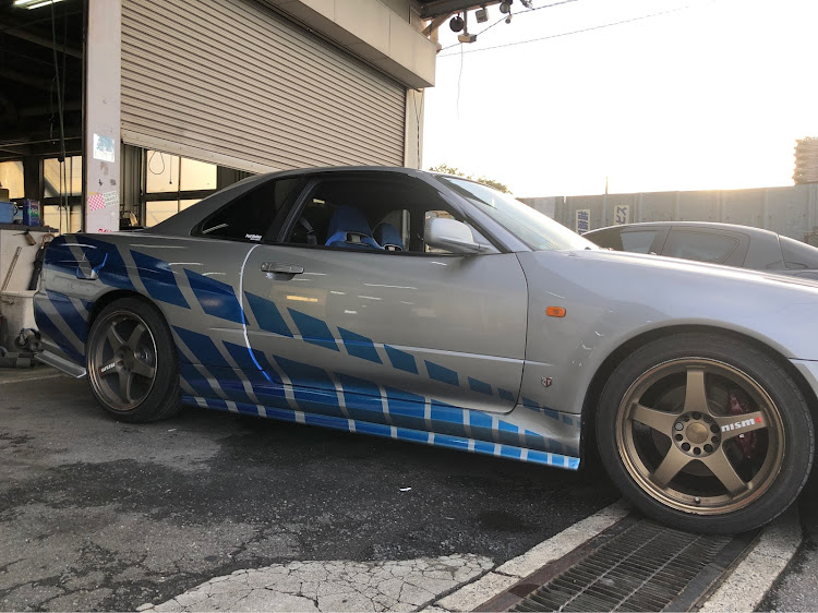 彼氏の34を自慢させてくださいさんが投稿したブライアン仕様・#ER34・塗装に関するカスタム事例の投稿画像1枚目