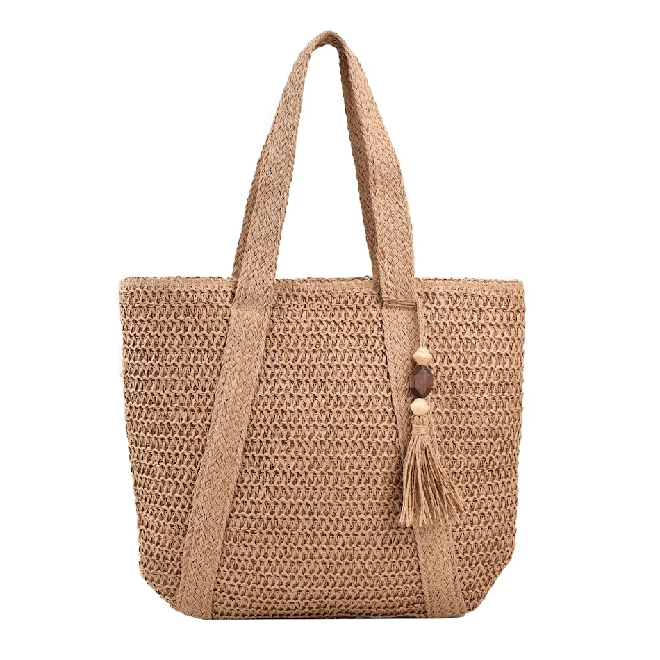 Bolsa feminina casual de praia com alça de ombro, palha e pingente de mogno, perfeita para um look fashion e leve.