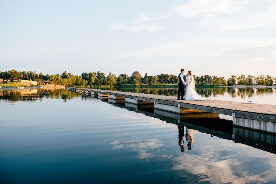 Wedding photographer Olga Omelnickaya (omelnitskaya). Photo of 12 August 2016