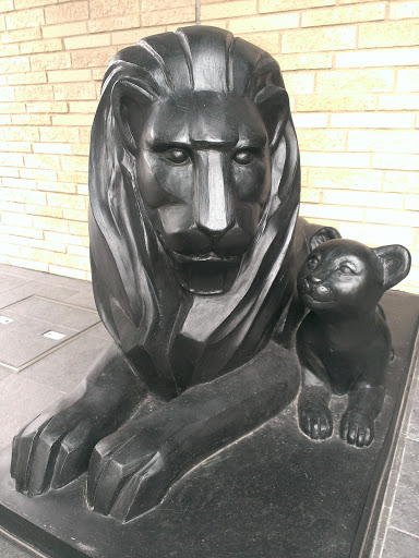 ライオンの親子像
