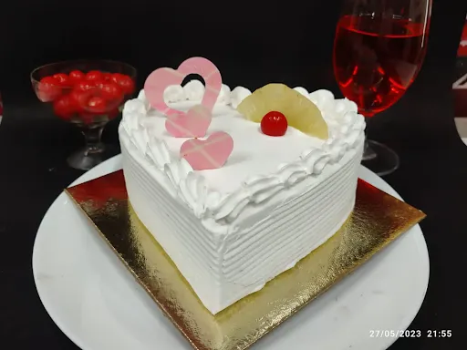 Choco Vanilla Heart Cake