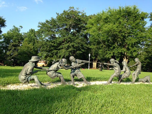 Tug of War Statue