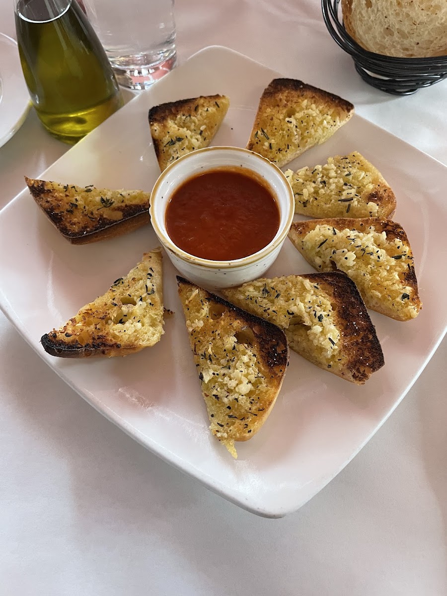 Gf garlic bread with marinara