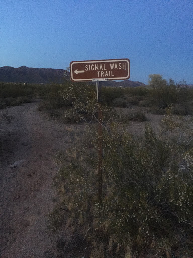 Signal Wash Spillway Trail