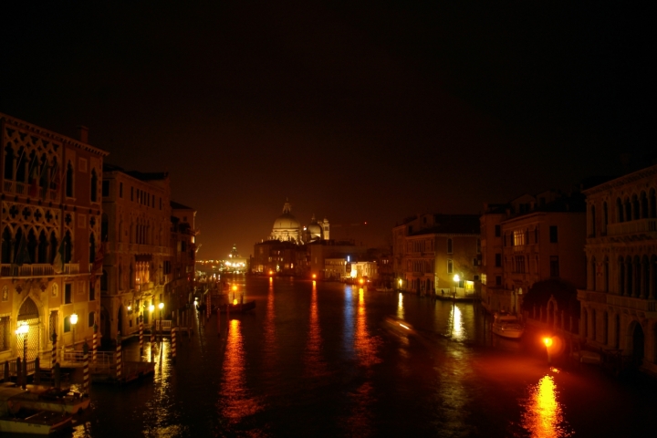 VENEZIA CITTA' NOIR...... di simonetta65