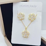 Gold White Zirconium
