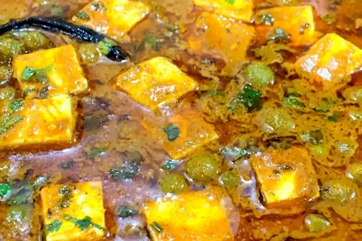 Matar Paneer